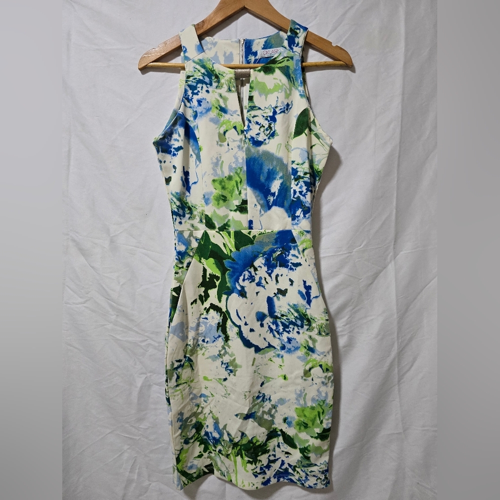 Sleeveless White Floral Sheath Dress with Blue & Green Print 012